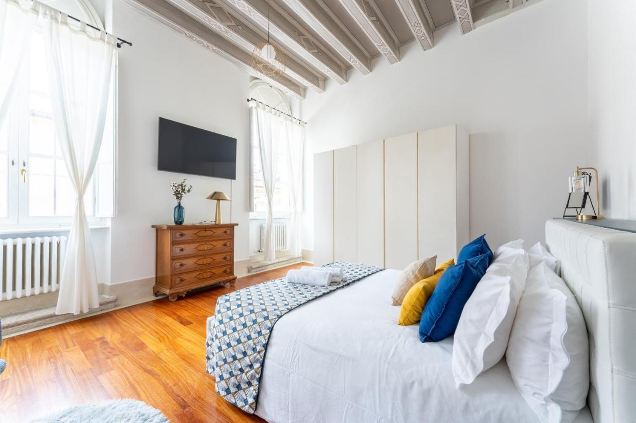 Corso Cavour Luxury Apartment Verona Eksteriør bilde