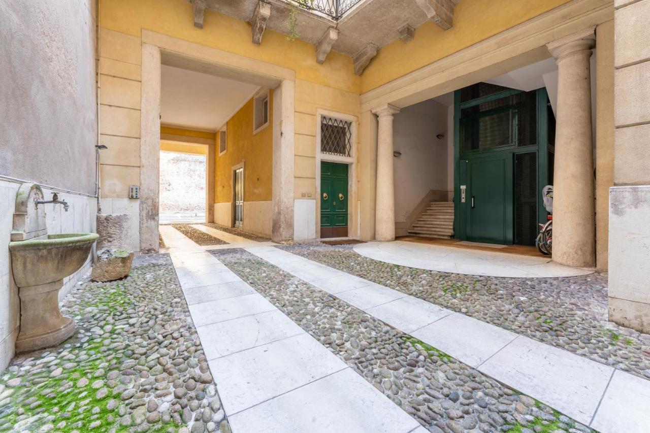Corso Cavour Luxury Apartment Verona Eksteriør bilde