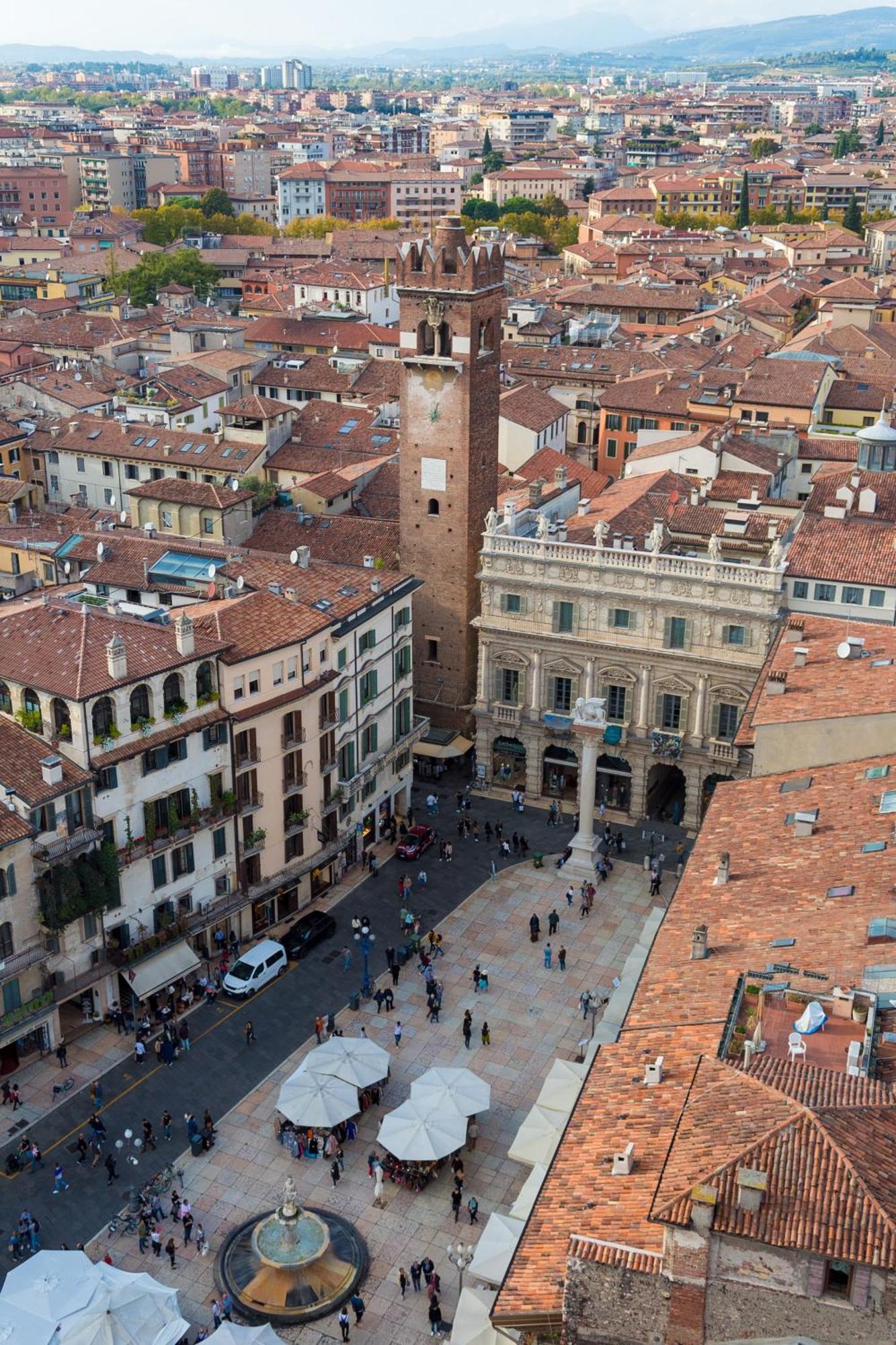 Corso Cavour Luxury Apartment Verona Eksteriør bilde